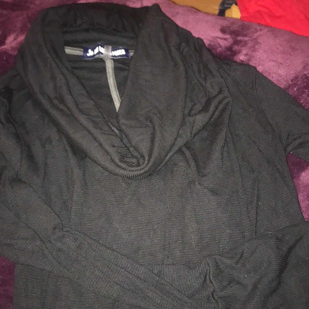 Long sleeve cowl neck